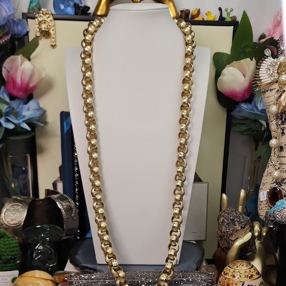 Elegant Gold Tone Rolo Link Necklace